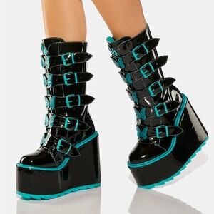 BRAND NEW YRU BLACK DUNE BUTTERFLY BOOTS SIZE W9